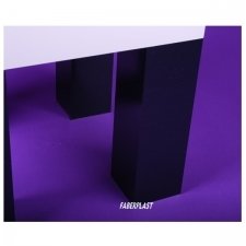 Mesita auxiliar SAIDO de metacrilato y foamapan