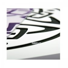 Mesita auxiliar SAIDO de metacrilato y foamapan