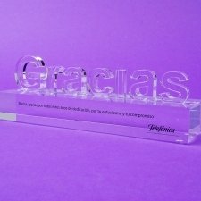 Trofeo de metacrilato GRACIAS