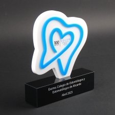 Trofeo de metacrilato SOLER DENTISTAS