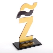 Trofeos de metacrilato premios ZARCILLO