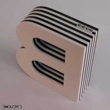 Sujetalibros metacrilato CRILATE B