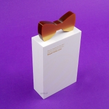 Trofeo metacrilato Pajarita de Oro