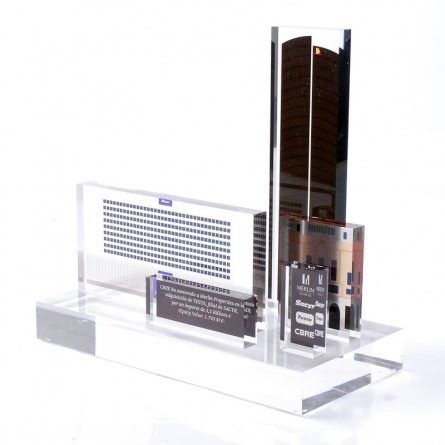 Trofeo de metacrilato CBRE