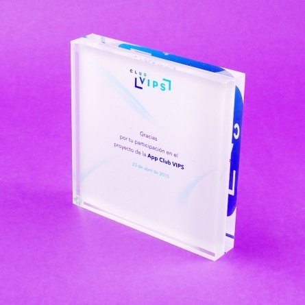 Tomsbtone Trofeo Metacrilato VIPS