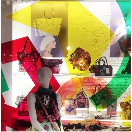 Placas Metacrilato Tiendas Desigual