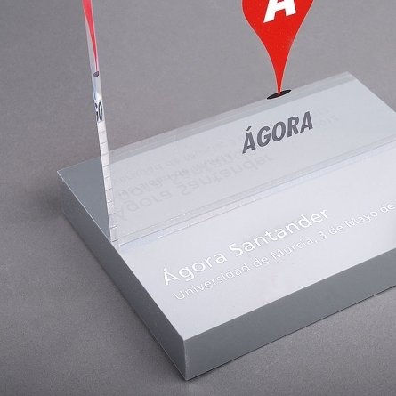 Trofeo metacrilato AGORA SANTANDER
