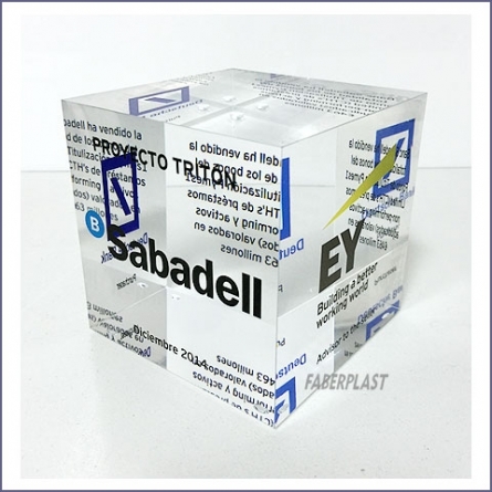 Bloque Metacrilato Banco Sabadell-triton