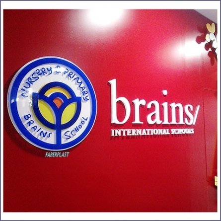 Rótulo Metacrilato Brains School