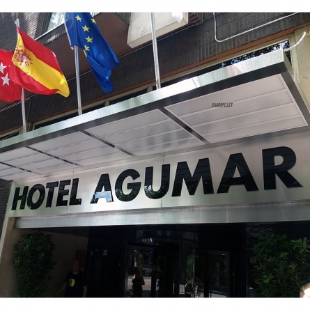 Rótulo metacrilato HOTEL AGUMAR